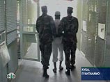 Тюрьма на американской военно-морской базе в заливе Гуантанамо на Кубе была создана после атак 11 сентября. Сюда стали привозить захваченных на поле боя иностранных боевиков