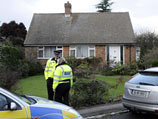 В 10:00 4 декабря 54-летняя британка ирландского происхождения Кэй Гилдердейл была схвачена полицейскими в ее частном доме