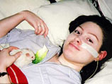 В Великобритании арестована медсестра, убившая парализованную "гриппом яппи" дочь после 17 лет ухаживаний