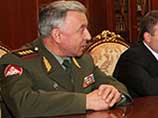 Генерал Макаров также сделал ряд других заявлений, выступая в среду перед иностранными военными атташе, аккредитованными в Москве Генерал Макаров также сделал ряд других заявлений, выступая в среду перед иностранными военными атташе, аккредитованными в Москве