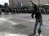 Журналист НТВ Вадим Глускер получил по лицу от разъяренных афинских подростков
Журналист НТВ Вадим Глускер получил по лицу от разъяренных афинских подростков