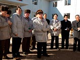 Ким Чен Ир посетил птицеферму и колхоз на юге КНДР