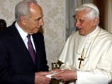 В 2006 году Папа был приглашен президентом Шимоном Пересом посетить Израиль