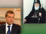 По словам Саакашвили, перед отъездом главы Грузинской православной церкви на родину в Москве президент России встретился с Патриархом и провел с ним длительную беседу