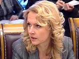 Глава Минздравсоцразвития Татьяна Голикова получила антипремию "Золотая кувалда"