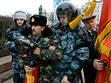 В Москве разогнан митинг генералов в отставке, организованный "Союзом советских офицеров". Акция проходила на Пушкинской площади В Москве разогнан митинг генералов в отставке, организованный "Союзом советских офицеров". Акция проходила на Пушкинской площади