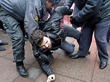 В Санкт-Петербурге задержан 61 человек при попытке провести несанкционированный митинг у станции метро "Гостиный двор" и шествие по Невскому проспекту