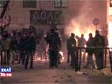 Перед полицейским управлением Афин проходит сидячая забастовка студентов