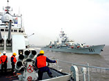 "Китайская сторона активно изучает вопрос о направлении в ближайшее время отряда военных кораблей в район Сомали для обеспечения безопасности морского судоходства", - заявил замминистра иностранных дел КНР
