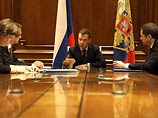 Президент России Дмитрий Медведев выступил против отсрочки вступления в силу предложенных им антикоррупционных мер