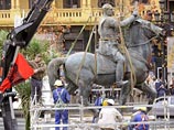 В Испании снесли и отправили в музей последний памятник диктатору Франко