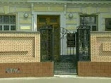 "Мы провели проверку и только в главкомате сухопутных войск от нецелевого, неправильного расходования (бюджетных средств), от расхищения жилья ущерб более 100 млн рублей", - сказал он "Мы провели проверку и только в главкомате сухопутных войск от нецелевого, неправильного расходования (бюджетных средств), от расхищения жилья ущерб более 100 млн рублей", - сказал он