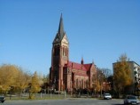 В минувшую субботу в латвийском городе Елгава был освящен новый католический монастырь кармелиток. На фото - католический храм в Елгаве