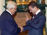 Медведев и Путин по очереди заверили Аббаса в стремлении развивать сотрудничество с палестинцами 