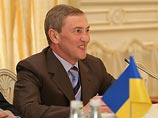 Мэр Киева Леонид Черновецкий заявил о намерении ввести налог на предметы роскоши, включая шнурки известной итальянской марки "Бриони" Мэр Киева Леонид Черновецкий заявил о намерении ввести налог на предметы роскоши, включая шнурки известной итальянской марки "Бриони"