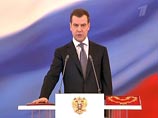 Одним из главных событий уходящего года политолог назвал победу Дмитрия Медведева на президентских выборах, которая стала "важна не только для России, но и имеет мировой формат"