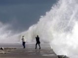 В Барселоне и на побережье Коста Брава штормовая погода погубила трех человек