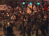 В Осло полиция слезоточивым газом разогнала митинг протеста у посольства Израиля В Осло полиция слезоточивым газом разогнала митинг протеста у посольства Израиля