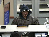 Полиция США арестовала грабителя, оставившего в банке свою "визитку"