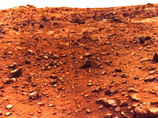 Образованию жизни непосредственно на поверхности Марса препятствуют большой перепад температур, ультрафиолетовая радиация и другие факторы