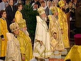В храме Христа Спасителя началось рождественское богослужение В храме Христа Спасителя началось рождественское богослужение