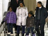 Избранный президент США Барак Обама переезжает в Белый дом с семьей "в расширенном составе" - помимо жены и двух дочерей к нему на Капитолийском холме присоединится и теща Мэриан Робинсон