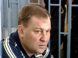 Экс-полковник Буданов был заключен под стражу весной 2000 года. 25 июля 2003 года он был признан виновным в похищении и убийстве чеченской девушки Эльзы Кунгаевой и приговорен к десяти годам лишения свободы