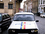 В Румынии платья и макияж помогли полиции задержать карманников