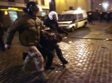 Рижская полиция задержала 126 участников беспорядков. Госпитализированы 28 человек Рижская полиция задержала 126 участников беспорядков. Госпитализированы 28 человек