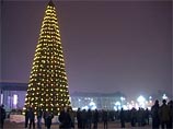Пьяный Дед Мороз учинил дебош у главной елки Калининграда