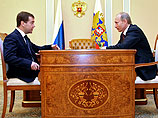 Инопресса заметила, что Медведев и Путин отдалились