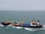 Экипаж российского сухогруза "Синегорск" выбросил у берегов Великобритании 1,5 тысячи тонн леса