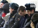 Задержанными оказались проживающие в Москве 22-летний Антон Васильев и 18-летние Константин Кучер и Андрей Гордеев, пишет "Комсомольская правда" Задержанными оказались проживающие в Москве 22-летний Антон Васильев и 18-летние Константин Кучер и Андрей Гордеев, пишет "Комсомольская правда"