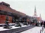 На Красной площади задержали "православных монархистов" с гробом. Они требовали перезахоронить тело Ленина