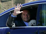 Бывший президент Франции Жак Ширак был госпитализирован после того, как его покусала собственная собака