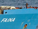 Украинское судно Faina следовало из Украины в Кению с грузом вооружения, когда было захвачено пиратами 25 сентября в Индийском океане. На его борту находятся танки Т-72, гранатометы, зенитные установки, боеприпасы