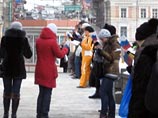 Во Владивостоке в воскресенье состоялась очередная общественная акция, но на сей раз ее организовали не автомобилисты и оппозиционеры, а участницы интернет-форума, объединяющего городских мам