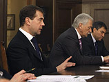 Право партий предлагать кандидатов в губернаторы позволит избежать кулуарных интриг, считает Медведев