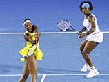 Первыми победительницами Открытого чемпионата Австралии по теннису 2009 года в пятницу стали сестры Винус и Серена Уильямс, выигравшие титул в парном женском разряде