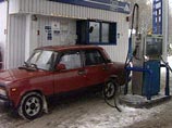 Розничные цены на бензин падают втрое медленнее оптовых, ФАС обещает расследование Розничные цены на бензин падают втрое медленнее оптовых, ФАС обещает расследование