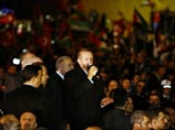 Премьер-министра Турции приняли в Стамбуле как героя после того, как он разругался с президентом Израиля Шимоном Пересом и покинул дебаты по ситуации в секторе Газа, прошедшие в рамках Всемирного экономического форума в Давосе