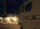 В Назрани сотрудника ФСБ расстреляли у ворот его дома В Назрани сотрудника ФСБ расстреляли у ворот его дома