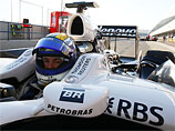 Нико Росбергу не нравится положение правил "Формулы-1", ограничивающее минимальный вес машины с гонщиком. Пилот заявил, что в этом году, когда на машинах появятся довольно увесистые системы (KERS), более тяжелые гонщики окажутся в невыгодном положении