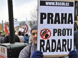 В Праге около тысячи человек провели акцию против размещения в Чехии системы ПРО В Праге около тысячи человек провели акцию против размещения в Чехии системы ПРО