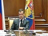 Президент РФ Дмитрий Медведев намерен внести в феврале в Госдуму законопроект о гарантиях освещения работы парламентских партий в государственных СМИ