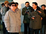Ким Чен Ир доказал, что он снова "в седле", публично выпив много крепкого спиртного