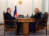 Путин обещает проиндексировать пенсии четыре раза за 2009 год – если инфляция зашкалит Путин обещает проиндексировать пенсии четыре раза за 2009 год – если инфляция зашкалит
