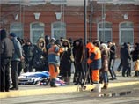 Молодые активисты "Единой России" в Приморье ответили на обвинения в осквернении Государственного флага РФ, прозвучавшие ранее со стороны коммунистов Молодые активисты "Единой России" в Приморье ответили на обвинения в осквернении Государственного флага РФ, прозвучавшие ранее со стороны коммунистов