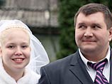 Приемные родители мальчика, подозреваемые в жестоком убийстве, были вхожи в высокие властные кабинеты, в том числе и министерства внутренних дел Приемные родители мальчика, подозреваемые в жестоком убийстве, были вхожи в высокие властные кабинеты, в том числе и министерства внутренних дел