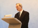 Священник германской Общины христиан Гюнтер Делльбрюггер назвал свое выступление "Преграды между конфессиями не доходят до небес" Священник германской Общины христиан Гюнтер Делльбрюггер назвал свое выступление "Преграды между конфессиями не доходят до небес"